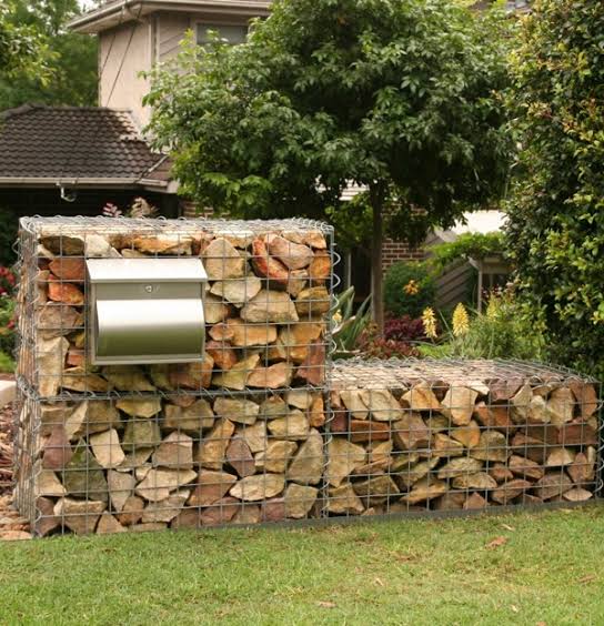 Retaining wall construction in Sydney