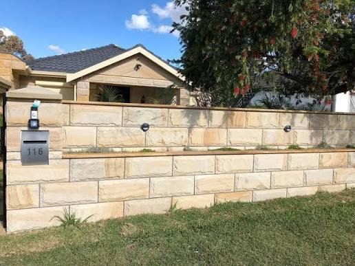 Retaining wall construction in Sydney