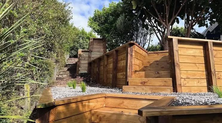 Retaining wall construction in Sydney
